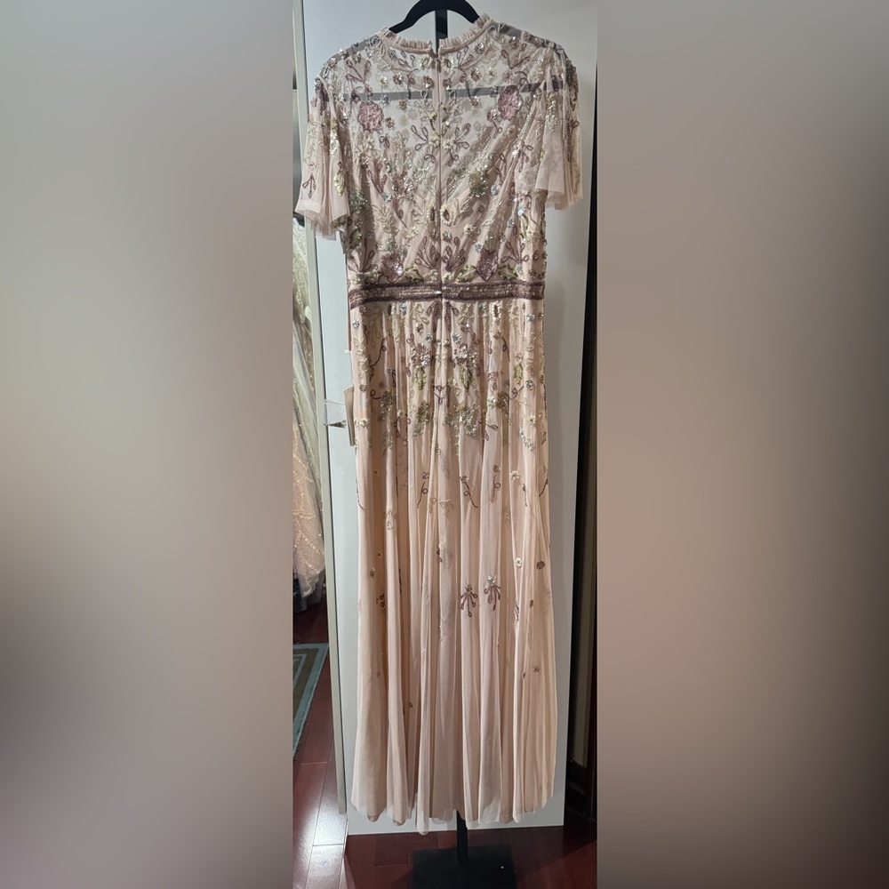 Embellished high neck butterfly sleeve gown - Picture 9 of 9